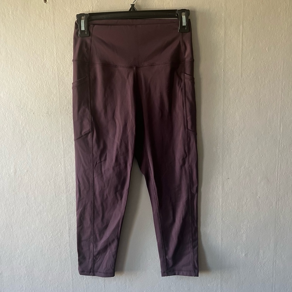 Zyia Active Cropped Maroon Pocket Leggings Size S